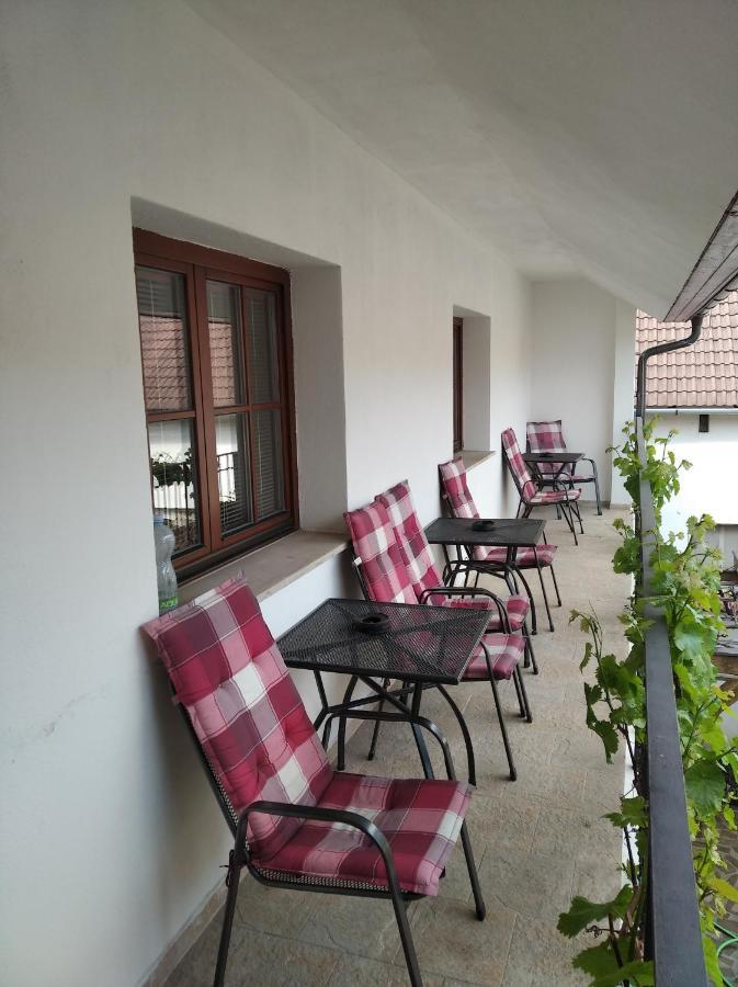 Alva Pension 2 Mikulov Exteriör bild