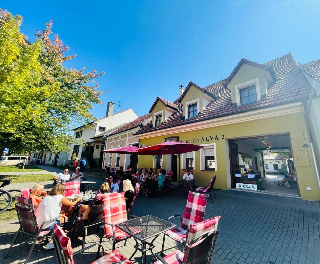 Alva Pension 2 Mikulov Exteriör bild